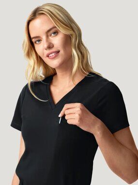 NWT Mandala Soft Stretch Chest Pocket Scrub Top
